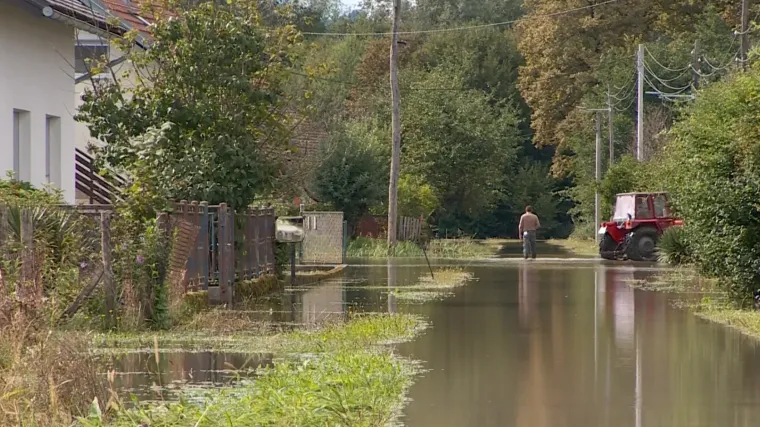 Poplave, oluje, su&scaron;e: Jesu li vremenski ekstremi posljedica klimatskih promjena?