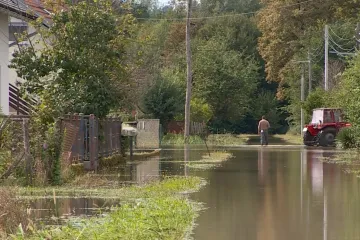 Poplave, oluje, suše: Jesu li vremenski ekstremi posljedica klimatskih promjena?