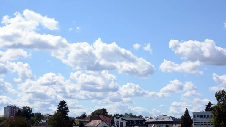 Jutro svježe i maglovito, popodne sunčanije. Idućih dana djelomice sunčano uz prolaznu naoblaku i ki&scaron;u