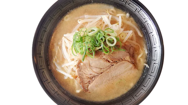 Kako pripremiti ukusno glavno jelo od svinjetine?