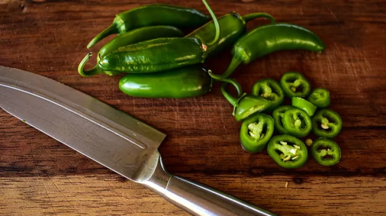 Jednostavan recept kako pripremiti jalapeno umak