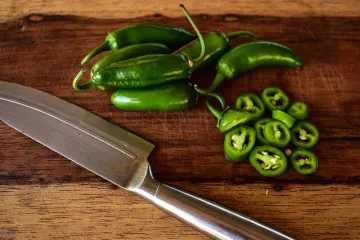 Jednostavan recept kako pripremiti jalapeno umak