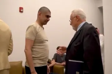 VIDEO Arapi objavili snimku oslobođenih ruskih zarobljenika, na njoj je i Hrvat Vjekoslav Prebeg