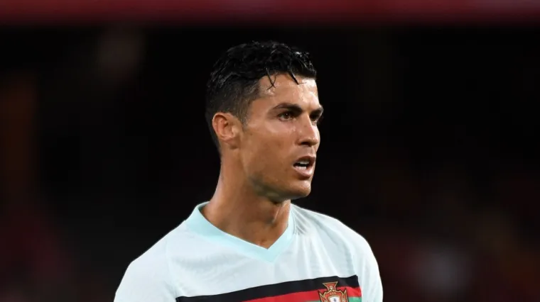 Engleski savez tužio Ronalda zbog 'nasilnog' pona&scaron;anja prema navijaču: Klub stao u njegovu obranu