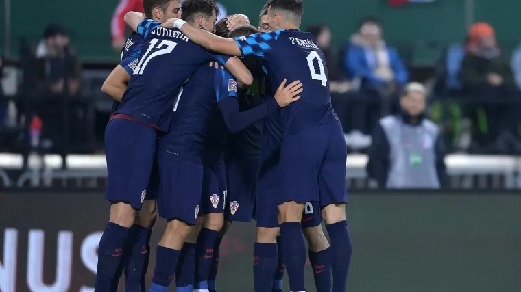 Nevjerojatan početak važne utakmice za Hrvatsku, kapetan Modrić kirur&scaron;ki precizno zabio, domaći se vratili