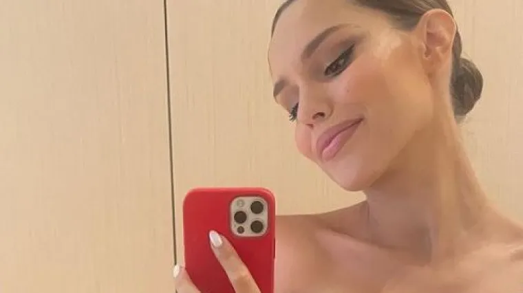 Franka Batelić selfijem raznježila fanove: 'Zadnji tjedni s tvojim srcem točno ispod moga'