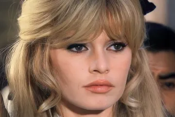 Bila je seks simbol jedne ere, mijenjala ljubavnike, vlastitu bebu nazvala 'tumorom', a danas bi je rijetki prepoznali