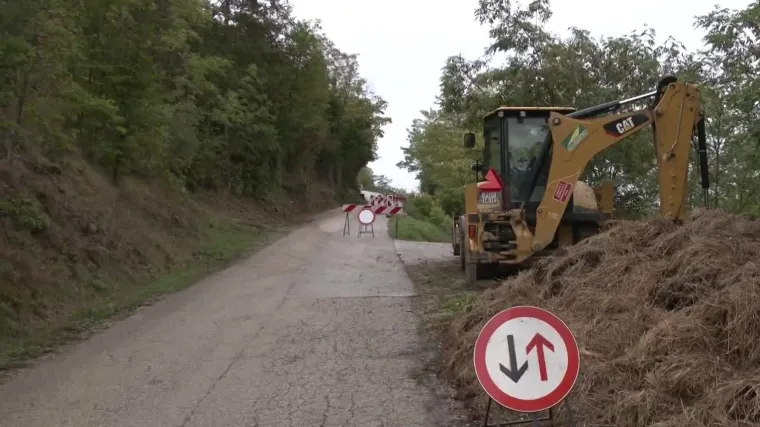 Dan i noć na terenu provelo 400 vatrogasaca, intervenirali preko 50 puta: Šteta na području Buzeta je višemilijunska