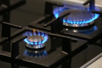 Stiglo pojašnjenje neobične pojave: Što ako vam je plinski plamen narančaste boje i znači li to nižu kvalitetu plina?