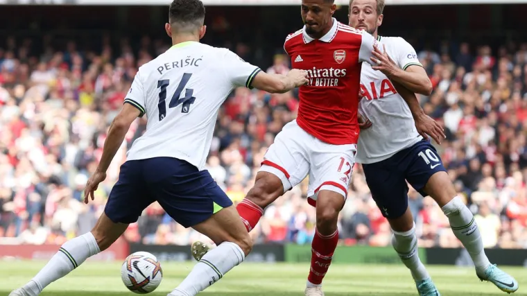 Nezaustavljivi Topnici torpedirali Tottenham u derbiju i potvrdili prvo mjesto Premiershipa