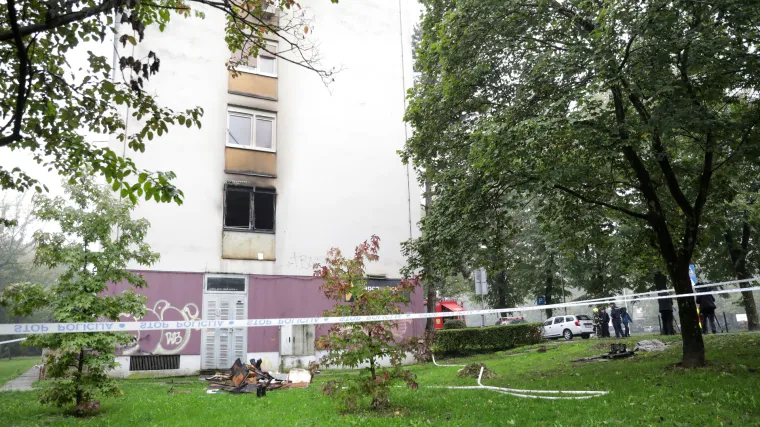 Eksplozija u Trnskom je umirovljenika odbacila nekoliko metara: 'Dim je sukljao kroz stubište'