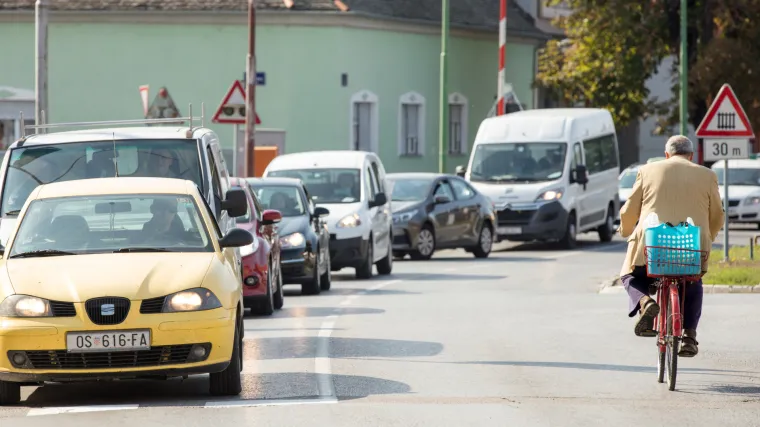 Osječko-baranjska policija zaustavila čak devet pijanih biciklista. Kapitalac gazio pedalu s 2,8 promila