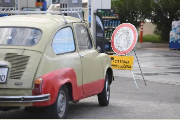 Novi udar na hrvatske vozače: Nakon što su eksplodirale cijene goriva, guma i dijelova, slijedi još jedno poskupljenje