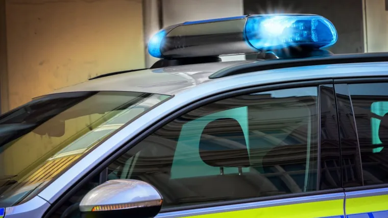 U sudaru minibusa i kamiona poginulo &scaron;est osoba: Vozilo je bilo u potpunosti zgnječeno