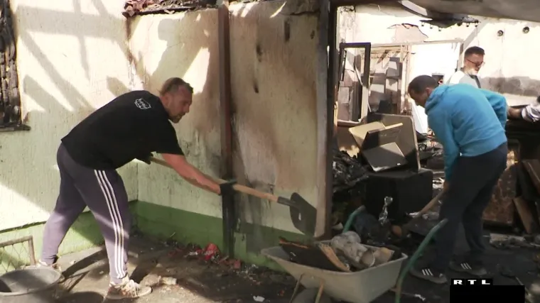 Jučer objavili da je izgorio dom veteranu rata pred mirovinu, a danas - radne akcije: Susjedi, župnik, ultrasi