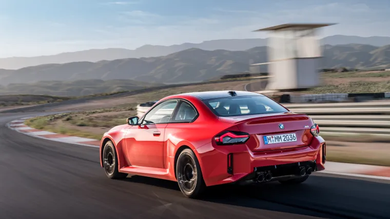 BMW je predstavio novi M2 nakon kojeg više ništa neće biti isto: Stiže bavarska raketa koja će oduševiti tradicionaliste