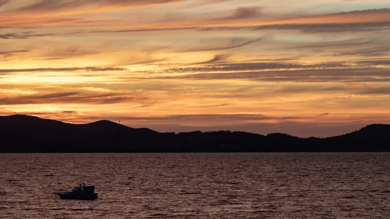 Danas ujutro magla i niski oblaci, kasnije uz razvedravanje. Idućih dana slično, ugodno, toplo i sunčano