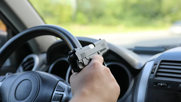 Vozači jedan drugom ustrijelili kćeri nakon jurnjave po autocesti: 'Sve zbog dva glupa mu&scaron;karca'