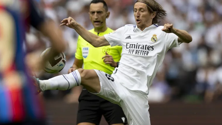 Luka je bacao u očaj zvijezde Barcelone: Grandiozni Hrvat očarao mase, zbog njega su komentatori vri&scaron;tali i u prijenosu uživo