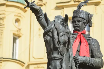 Hrvatski je izum, a danas je njezin dan: 'Muškarac sa odijelom i košuljom, a da fali kravata - nije kompletan'