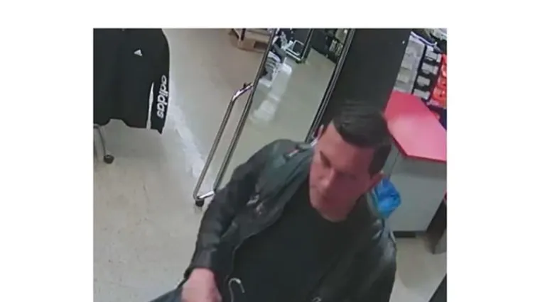 FOTO Jeste li ga vidjeli? Splitska policija traži ovog mu&scaron;karca