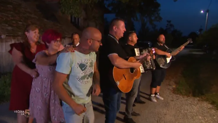 Gosti komentirali da je Mišel malo nesiguran, ali onda je došlo jelo na stol i ostavilo ih bez daha