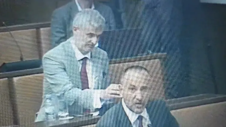 'Bruce Lee u akciji': Zekanović nakon jučera&scaron;njeg 'obračuna' objavio video kako ga Raspudić lupka mikrofonom