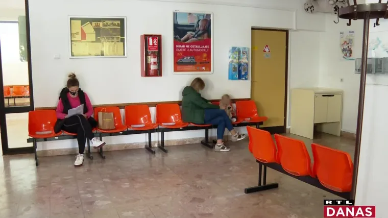 'Djeca su plakala i vri&scaron;tala, roditelji su vri&scaron;tali'. RTL u ordinaciji u kojoj je specijalizant napao kolegicu