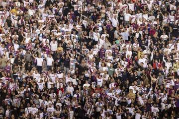 Hajdukovi navijači ljutiti nakon remija: 'Pokralo nas opet! Sve titule tako osvajaju'