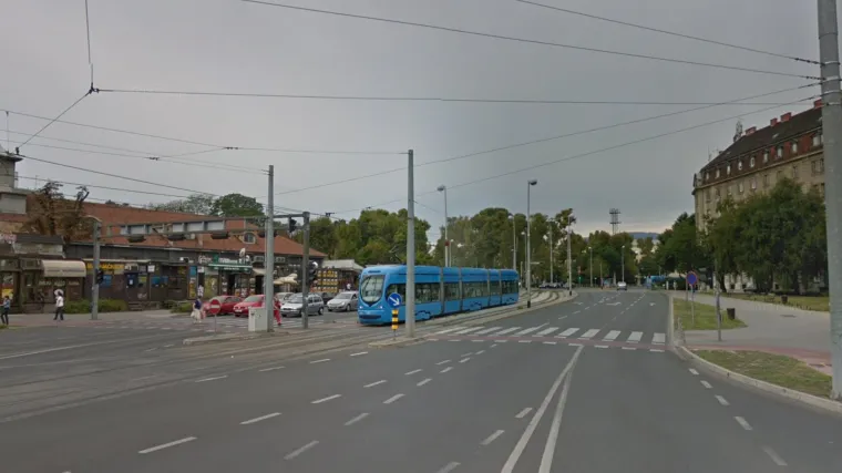 Užas u Zagrebu! Tijekom najveće prometne gužve na cesti se zapalio automobil