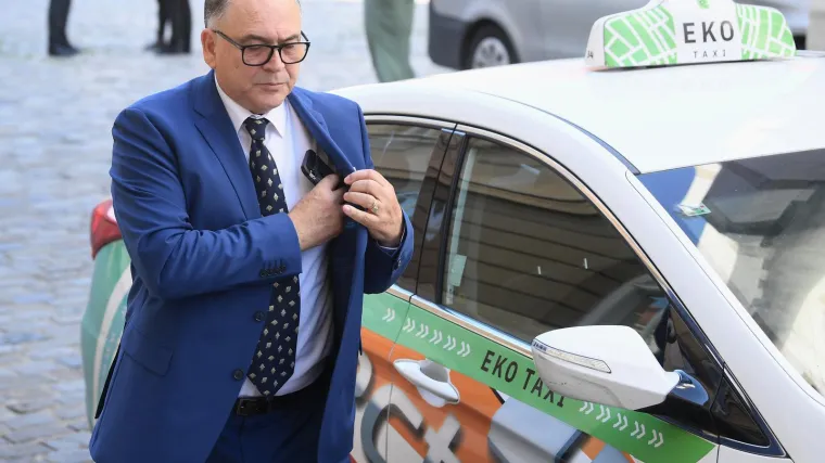 Zulimu određen jednomjesečni istražni zatvor, tvrdi kako je 'suludo' da ga se tereti za nešto od prije 5 godina