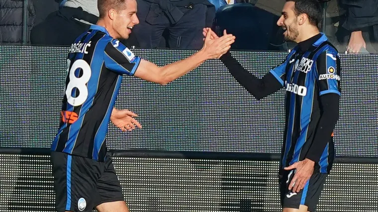 'Super Mario' poput kakvog konobara poslužio suigrača u mat situaciju: Nudio se na &scaron;esnaestercu, vikao, ali pogodak je ipak pao