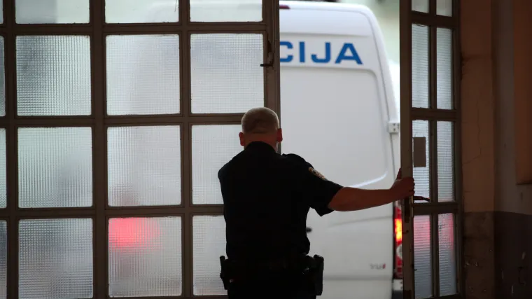 U kući napao 38-godi&scaron;njakinju, preminula kasnije u vukovarskoj bolnici