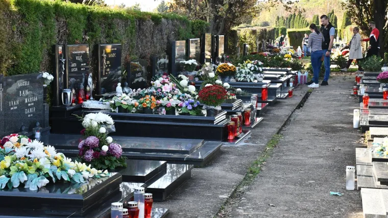 Blagdan je Svih svetih. Znate li za&scaron;to se slavi? U pitanju nije smrt nego - život