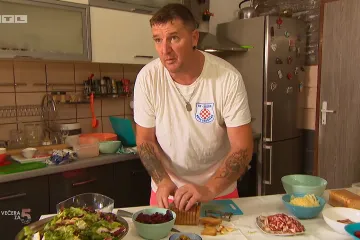 Odakle ta silna Davorova ljubav prema motociklima koju je prenio na sina? Anita opet komentira u svom stilu