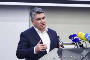 Milanović u Kupresu o izbornom zakonu u BiH: 'Za to će vam trebati pomoć hrvatske države i s tim ću završiti'; Posebno se zahvalio Rojsu