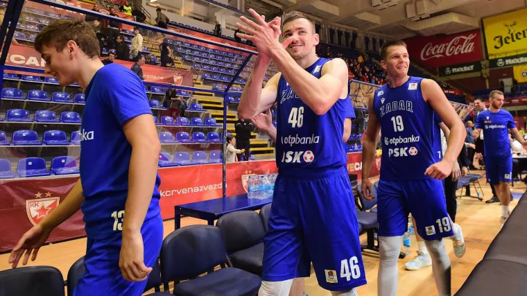 Zvezdini navijači naklonili se ko&scaron;arka&scaron;ima Zadra nakon veličanstvenog beogradskog trijumfa: Pogledajte ovo
