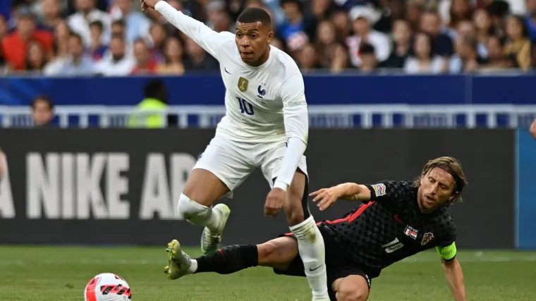 Mbappe je šokirao javnost uoči SP-a: 'Razmišljao sam da više nikada ne obučem dres Francuske, samo iz jednog razloga'