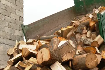 Krenuo val dobrote! Stižu drva za 70 obitelji na Banovini: 'Neka političari malo dođu u selo...'