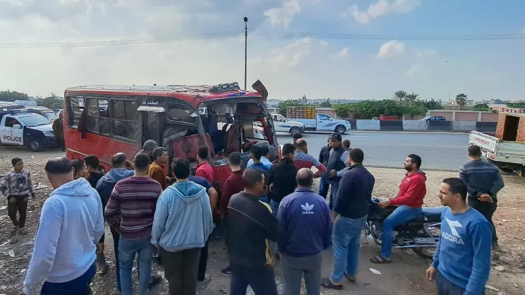 Najmanje 19 ljudi poginulo u Egiptu nakon &scaron;to je minibus pao u kanal