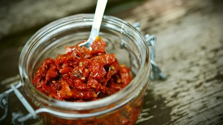 Koji je rok trajanja su&scaron;ene rajčice?