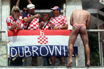 Za ovo niste ni znali da postoji: Ima tu svega, kao u 'Mamurluku'; Slavnih, poznatih i nepoznatih... Tko zna, možda se i pronađete