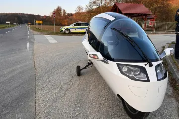 Policajci ostali 'zabezeknuti' kad su zaustavili ovo čudo koje juri 250 na sat, a košta preko pola milijuna kuna