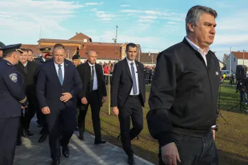 S premijerom došla i Anja Šimpraga, branitelji viknuli: 'Sramite se'. Milanović preskočio Banožića