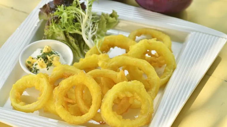 Kako se pripremaju lignje u fritezi na vrući zrak?