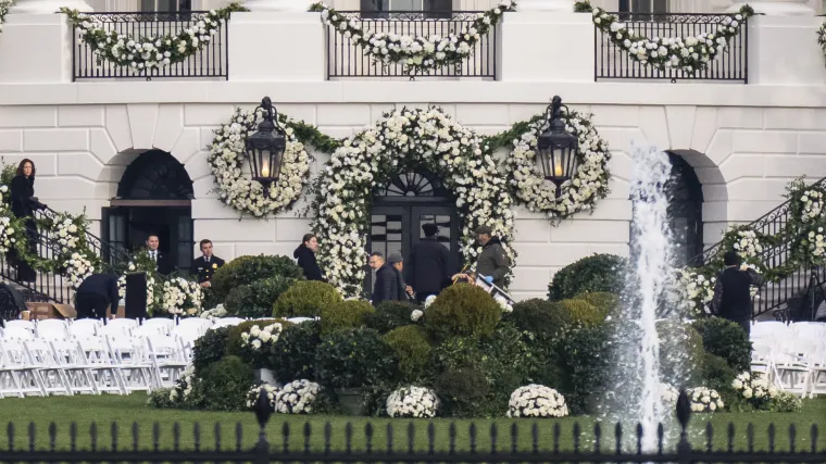 FOTO Procurile fotografije s vjenčanja u Bijeloj kući. Bidenova unuka jedna od 18 sretnika