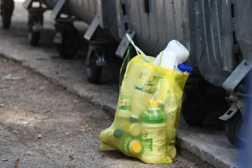 Uvodi se nova naknada za povratnu ambalažu, a stižu promjene i za plastične vrećice
