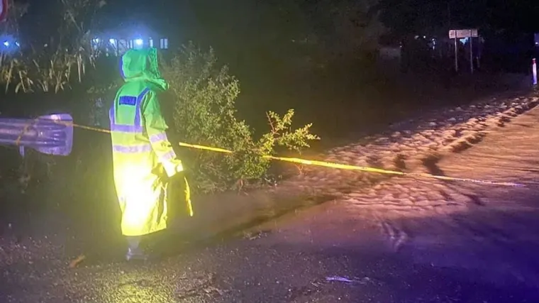 Tragedija u Albaniji. Nabujala rijeka progutala auto, odnijela oca i sina