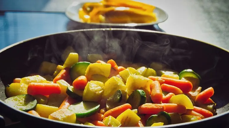 Povrće na grill tavi brzi i jednostavan prilog uz glavno jelo