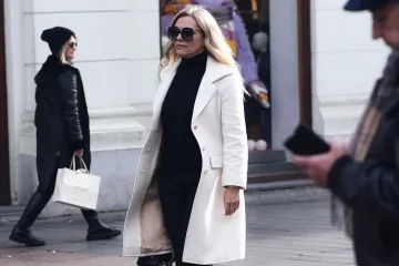 Dugo nismo vidjeli Vlatku Pokos da ovako blista: Zasjala je u crno-bijeloj kombinaciji kao nekada